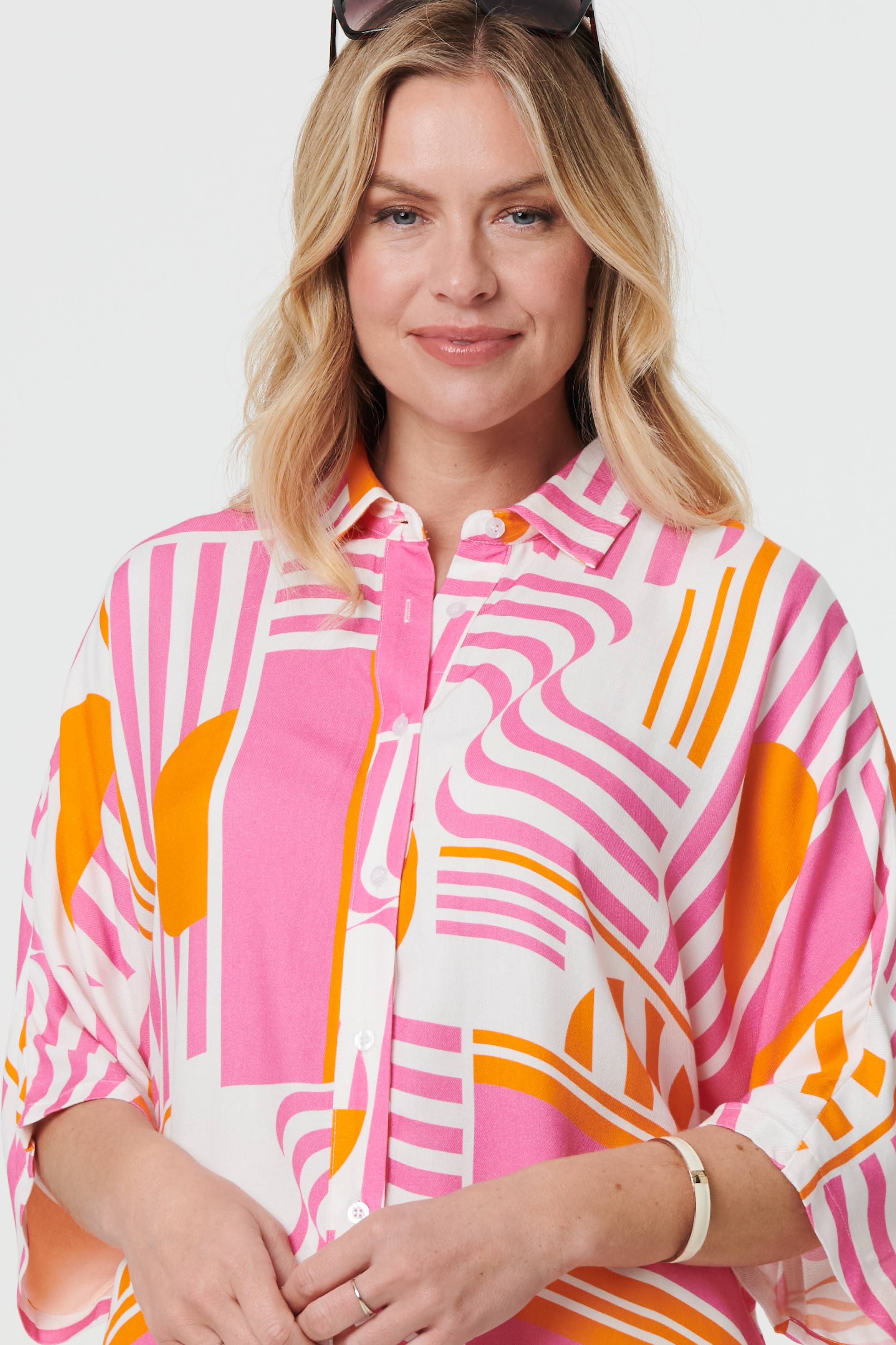 Izabel London Abstract 3/4 Sleeve Relaxed Shirt