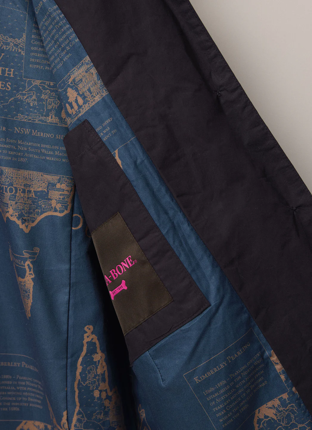 Women's Light Weight Town & Country Coat