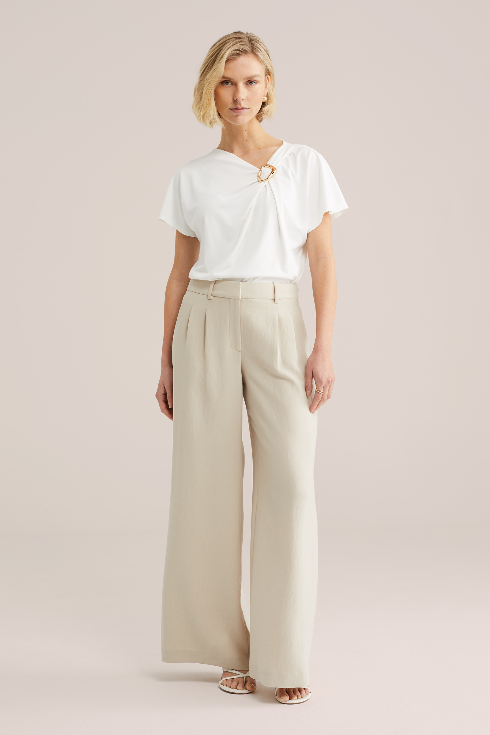 Dames top met gouden gesp