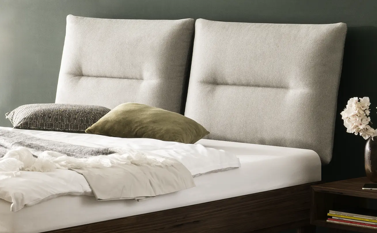 Bett Emilia-554
