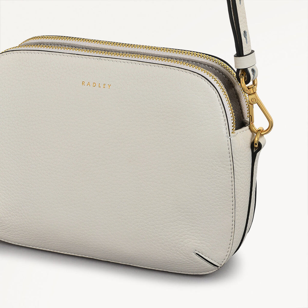 Dukes Place - Medium Ziptop Cross Body