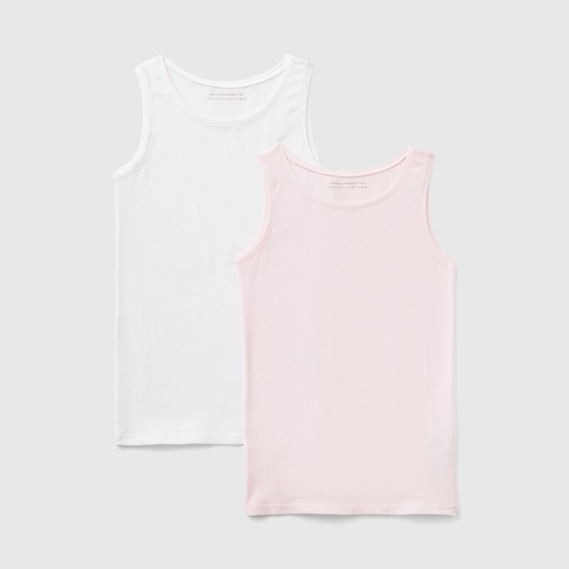Two tank tops in super stretch cotton