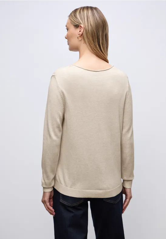 V-Neck Pullover