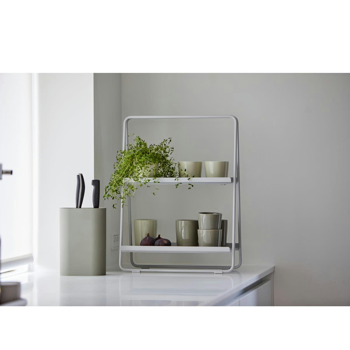 A-TABLE - Etagère 2 plateaux en fer gris clair