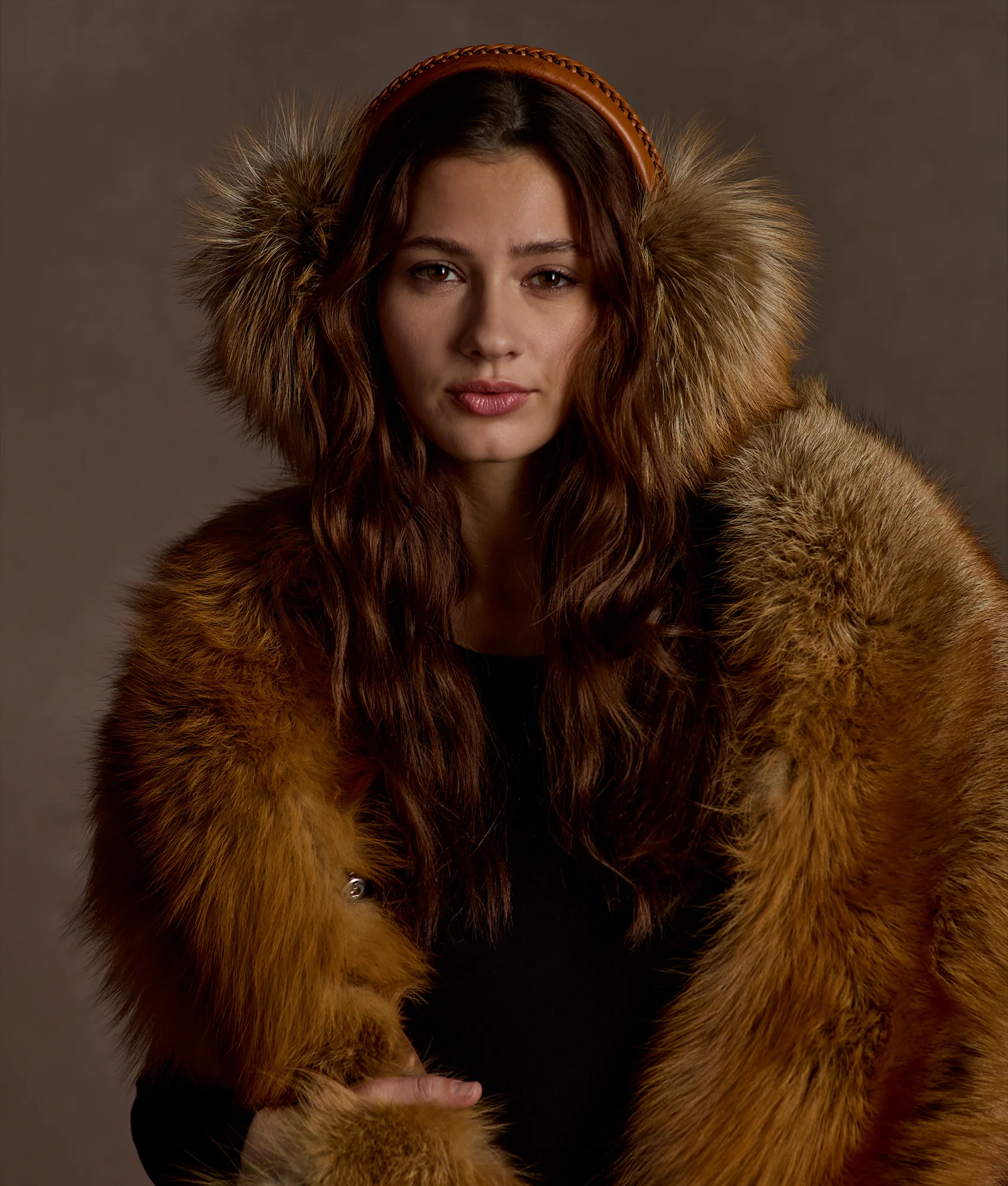 Pelliccia Handwarmer Scarf - Red