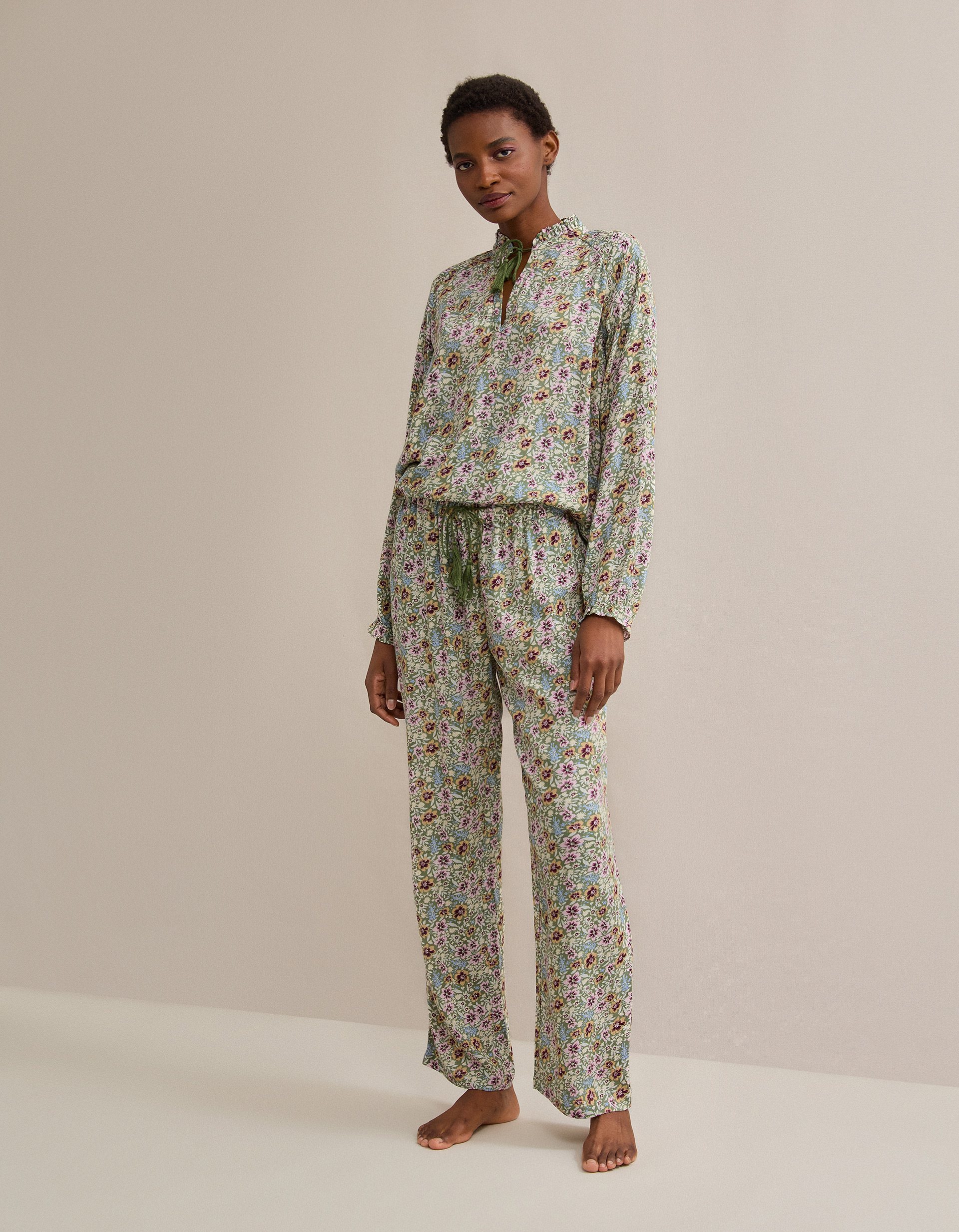 Pijama Flores, Mulher, Branco