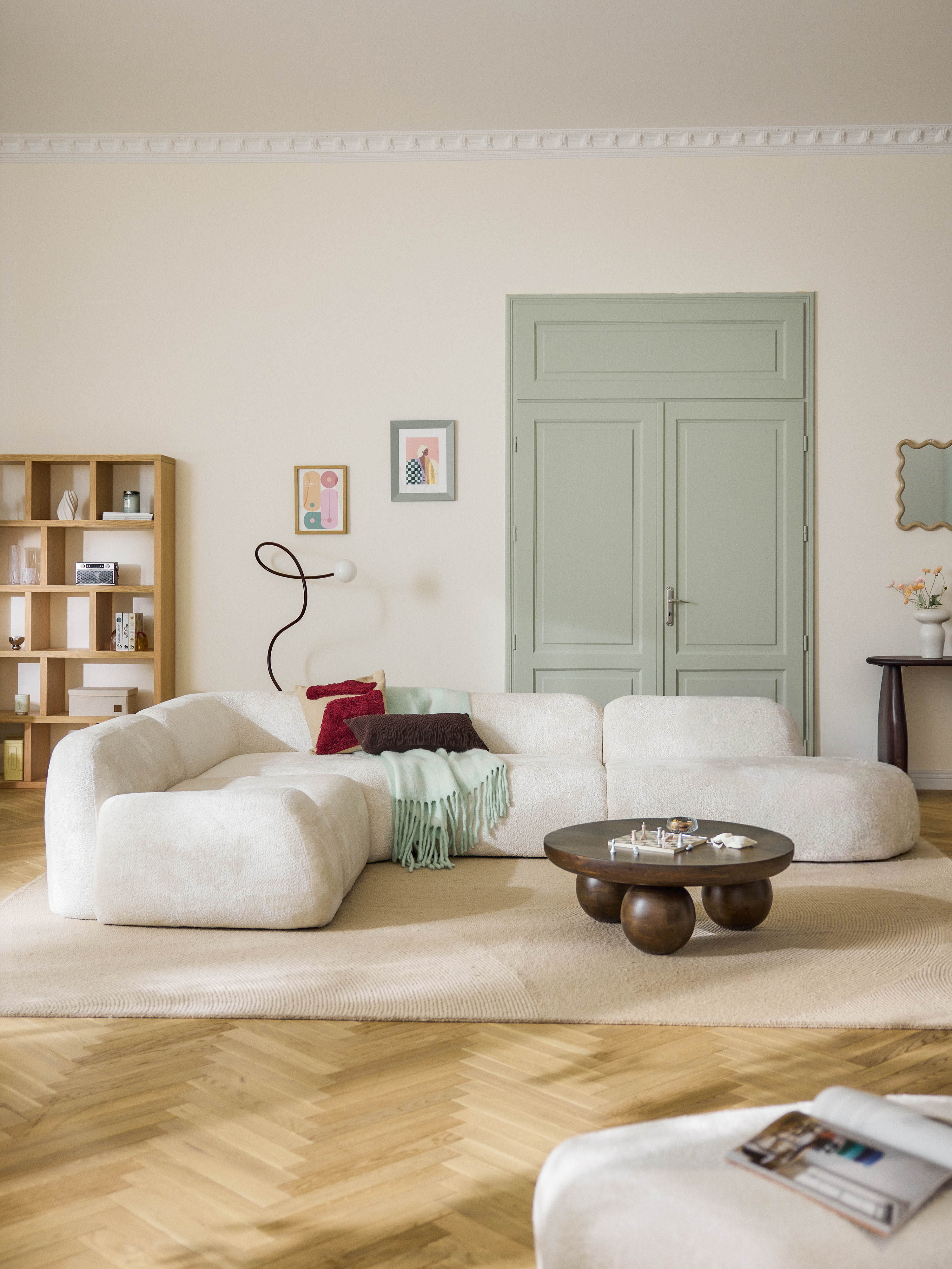 Modulares XL-Ecksofa Wolke (4-Sitzer) aus Teddy-Bouclé mit Chaiselongue