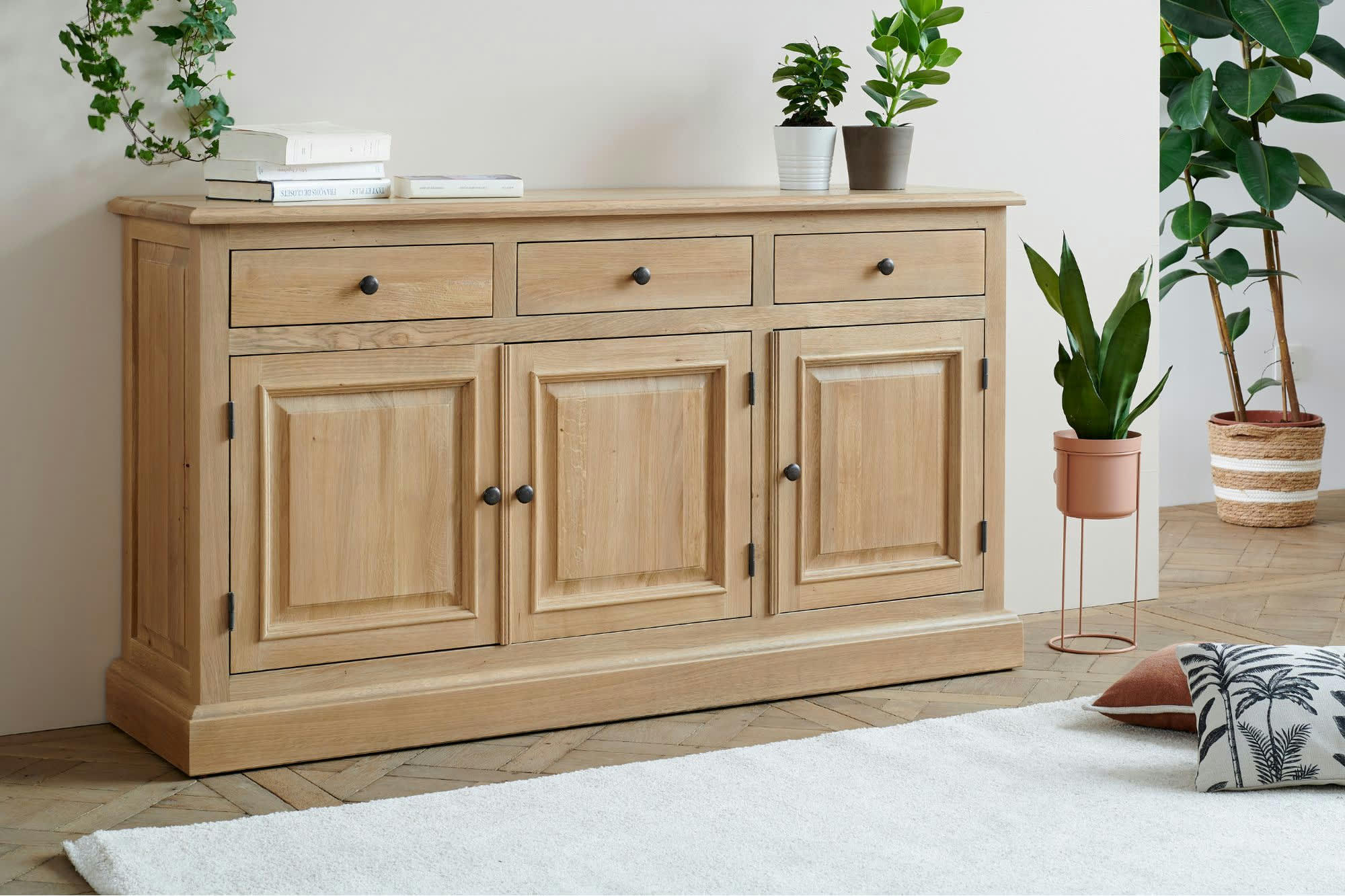 VICTORIA - Buffet bas 3 portes 3 tiroirs en chêne massif naturel