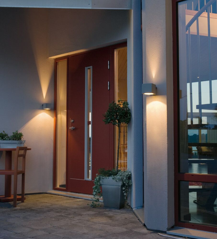 VEGGLAMPE KONSTSMIDE MODENA QUADRAT ALUMINIUM IP44