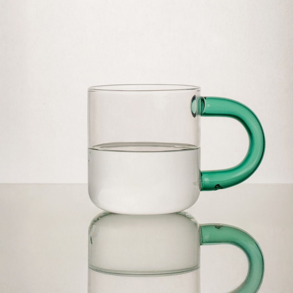 Szklanka FLUFF z dmuchanym uchem 0,36 l