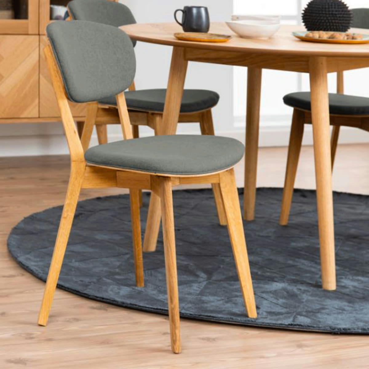 MINNIE - Lot de 2 chaises en bois assise rembourrée grise