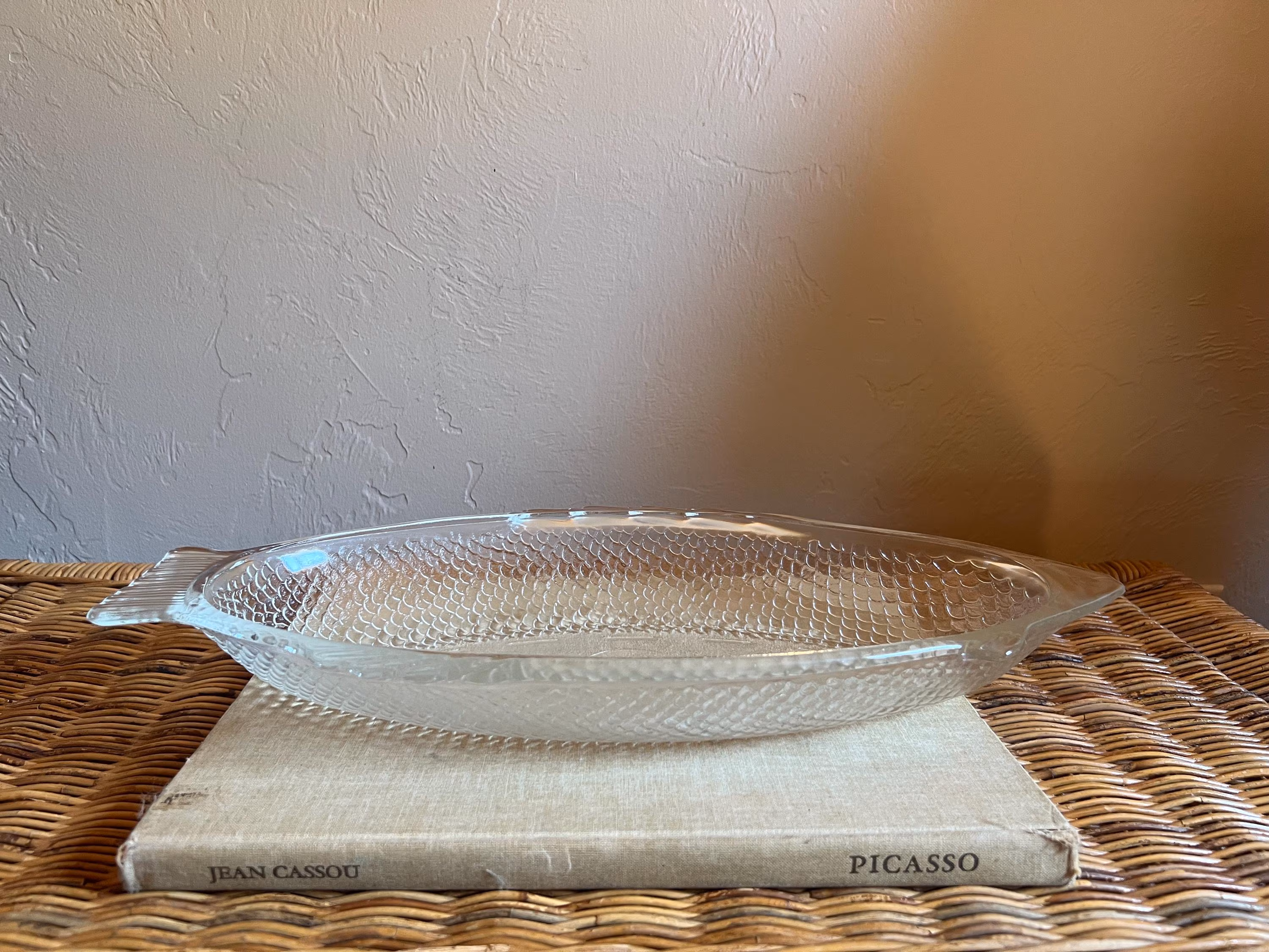 Vintage Glass Fish Platter - Glass Bakeware
