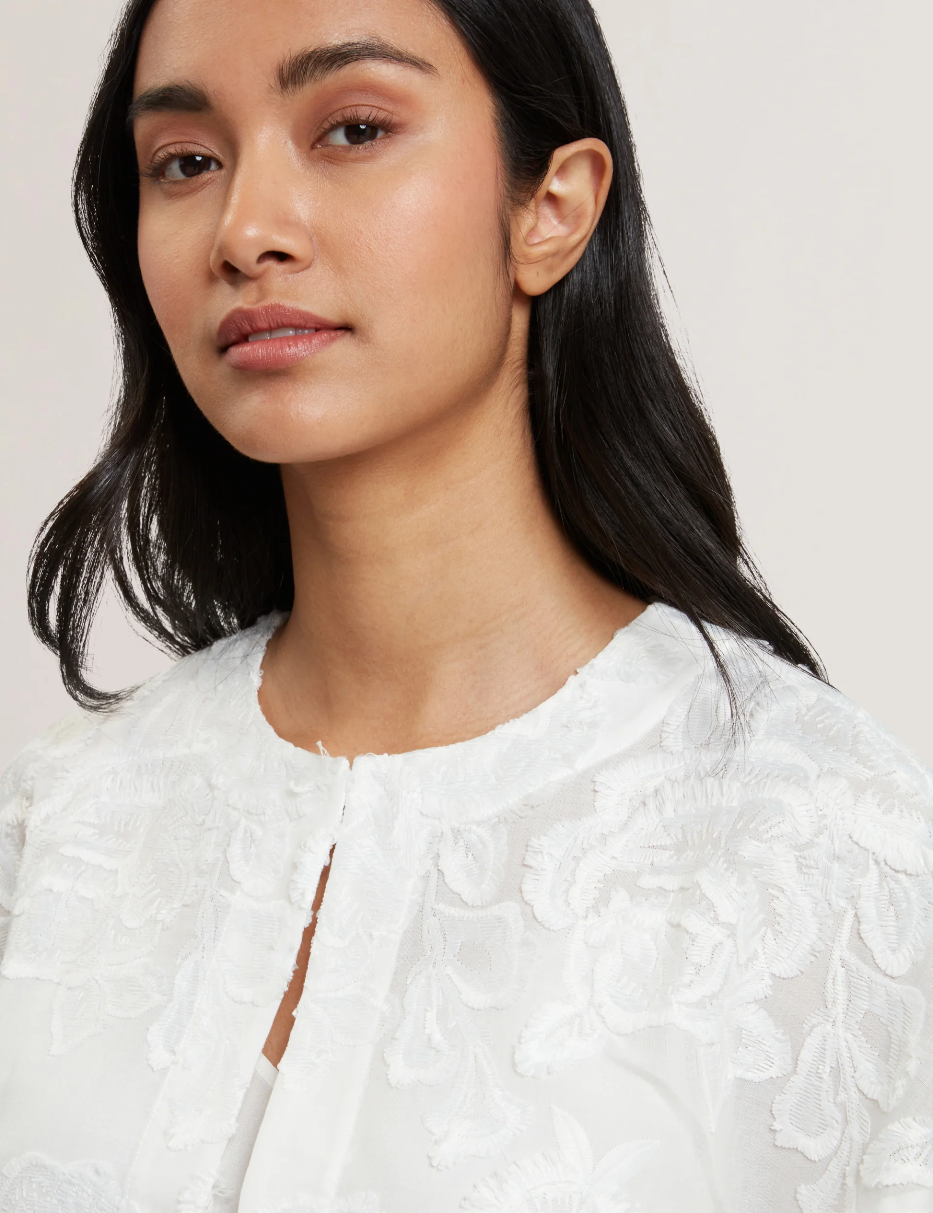 FAELA | WHITE