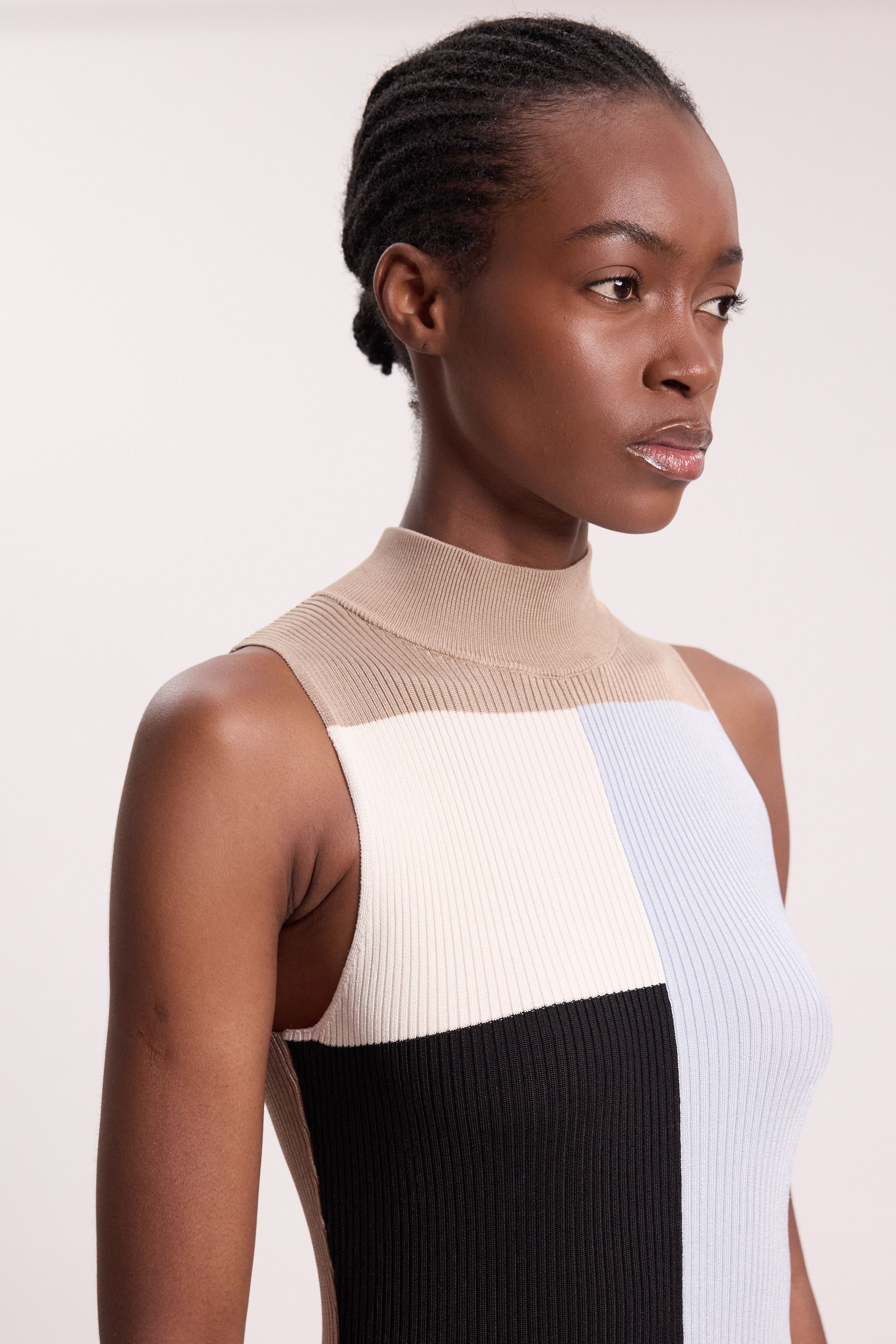 KarenMillen Slinky Viscose Colour Block Full Skirted Knit Sleeveless Midi Dress