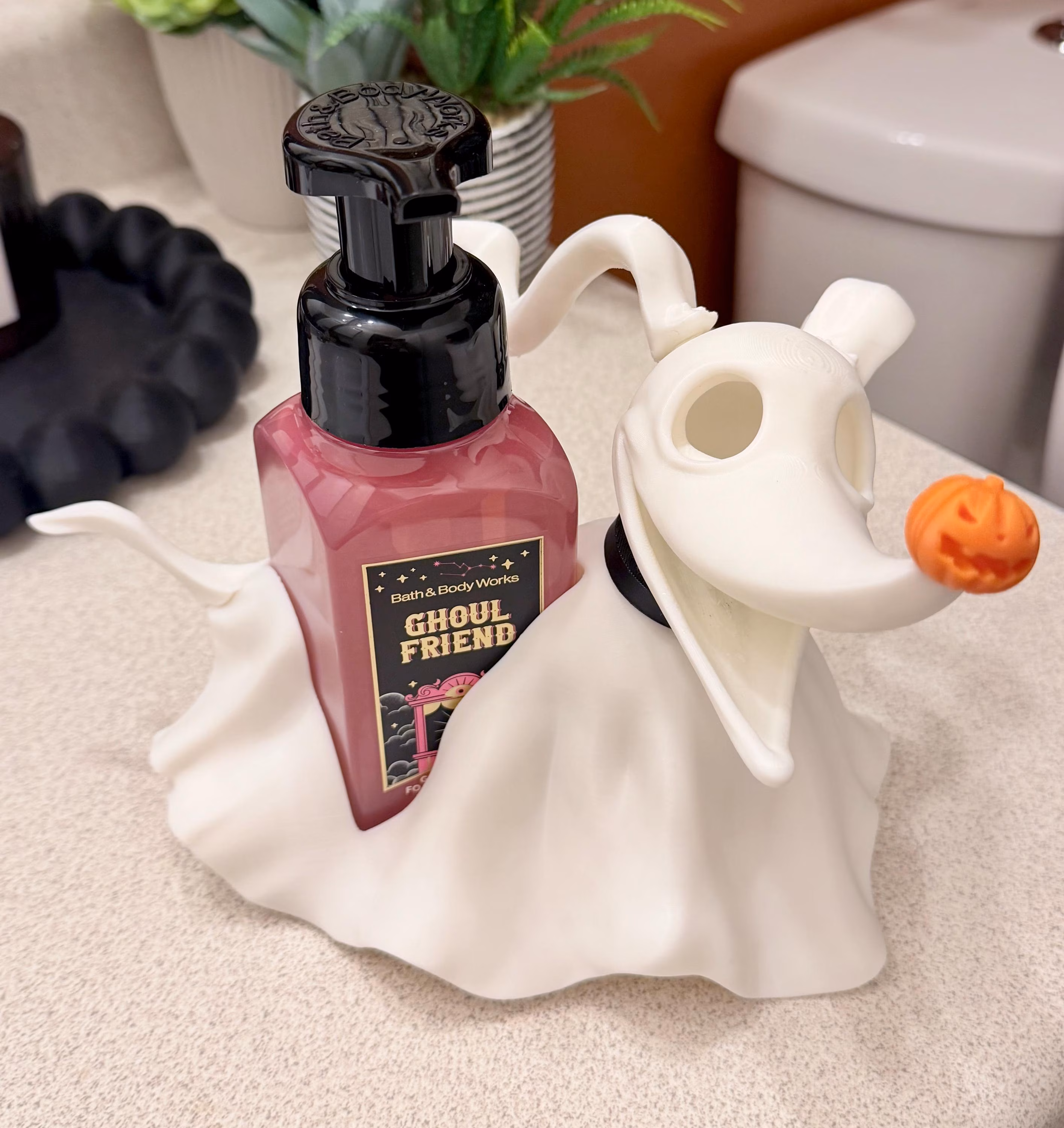 Ghost Dog Foaming Soap Holder, Spooky Halloween Bathroom Decor, 3D Printed Dispenser
