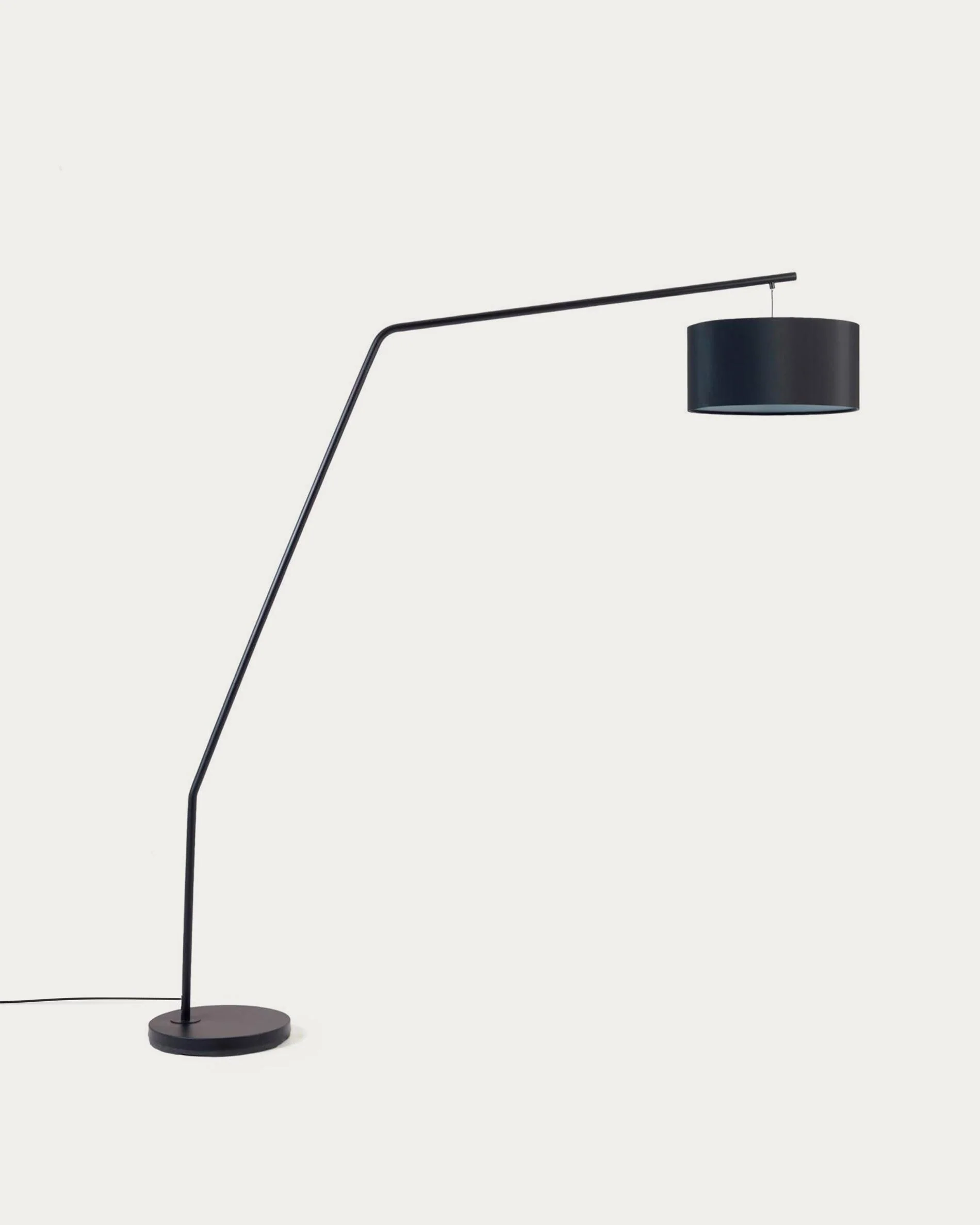 Ciana floor lamp in black finished metal with a cotton lampshade