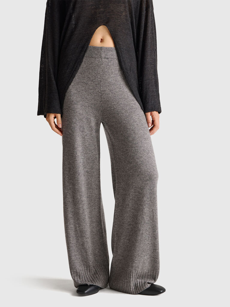 Dark gray wide leg trousers in cashmere and wool blend