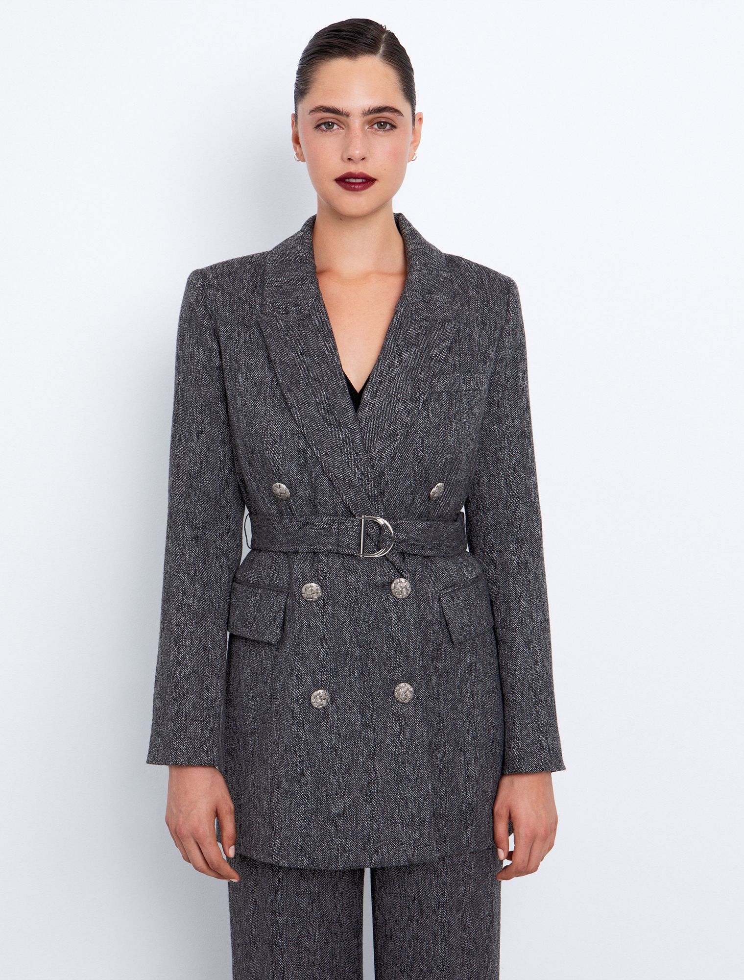 Μελανζέ σταυρωτό σακάκι με ζώνη