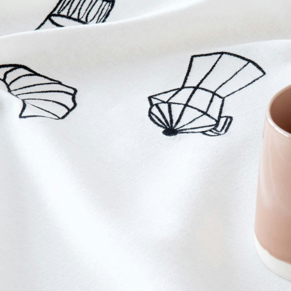 BEAUMONT - Nappe en coton biologique à motifs brodés écrus et noirs 150x250