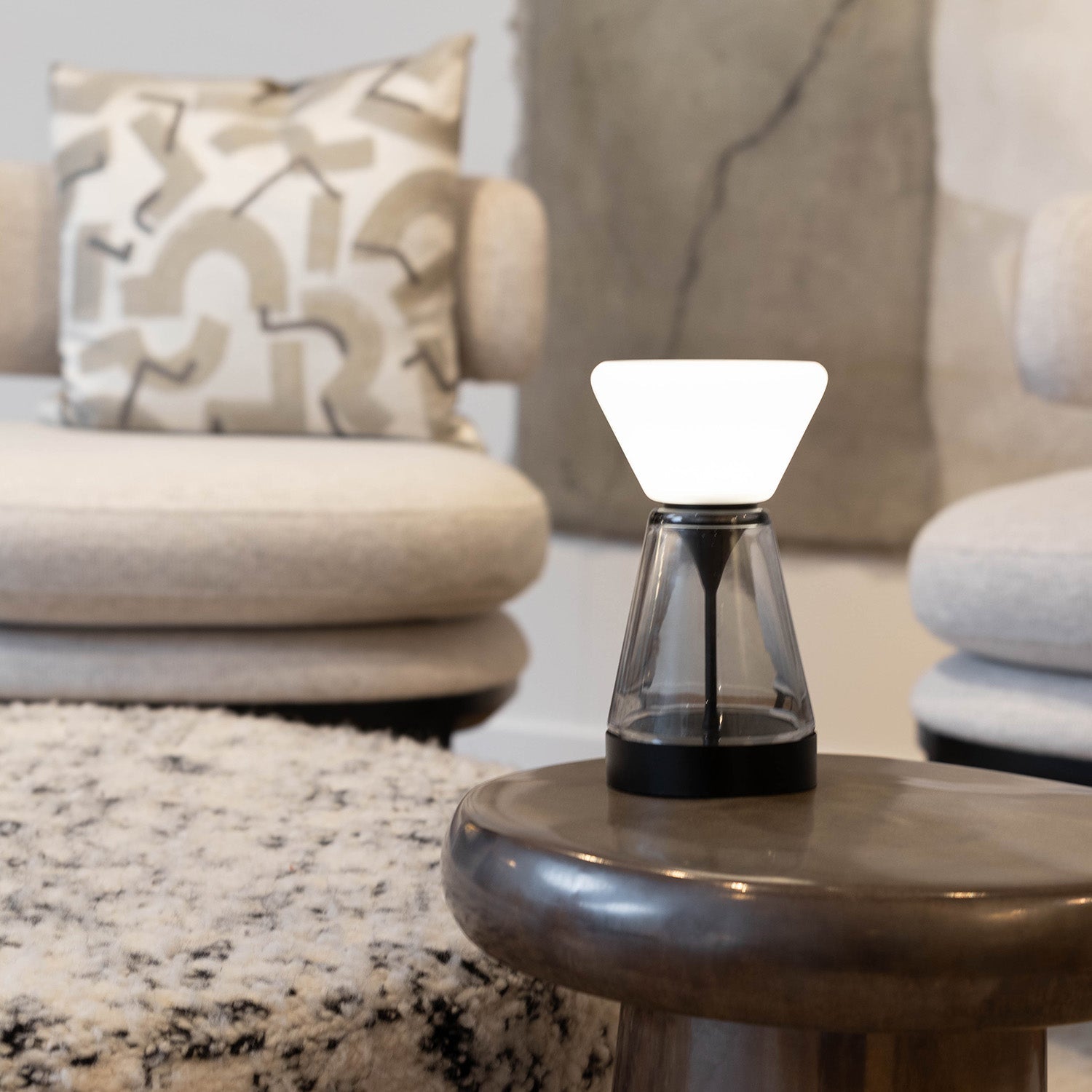 Atmooz Kanab Tafellamp – Ø10 cm – Zwart – 18cm – Oplaadbaar – USB-C