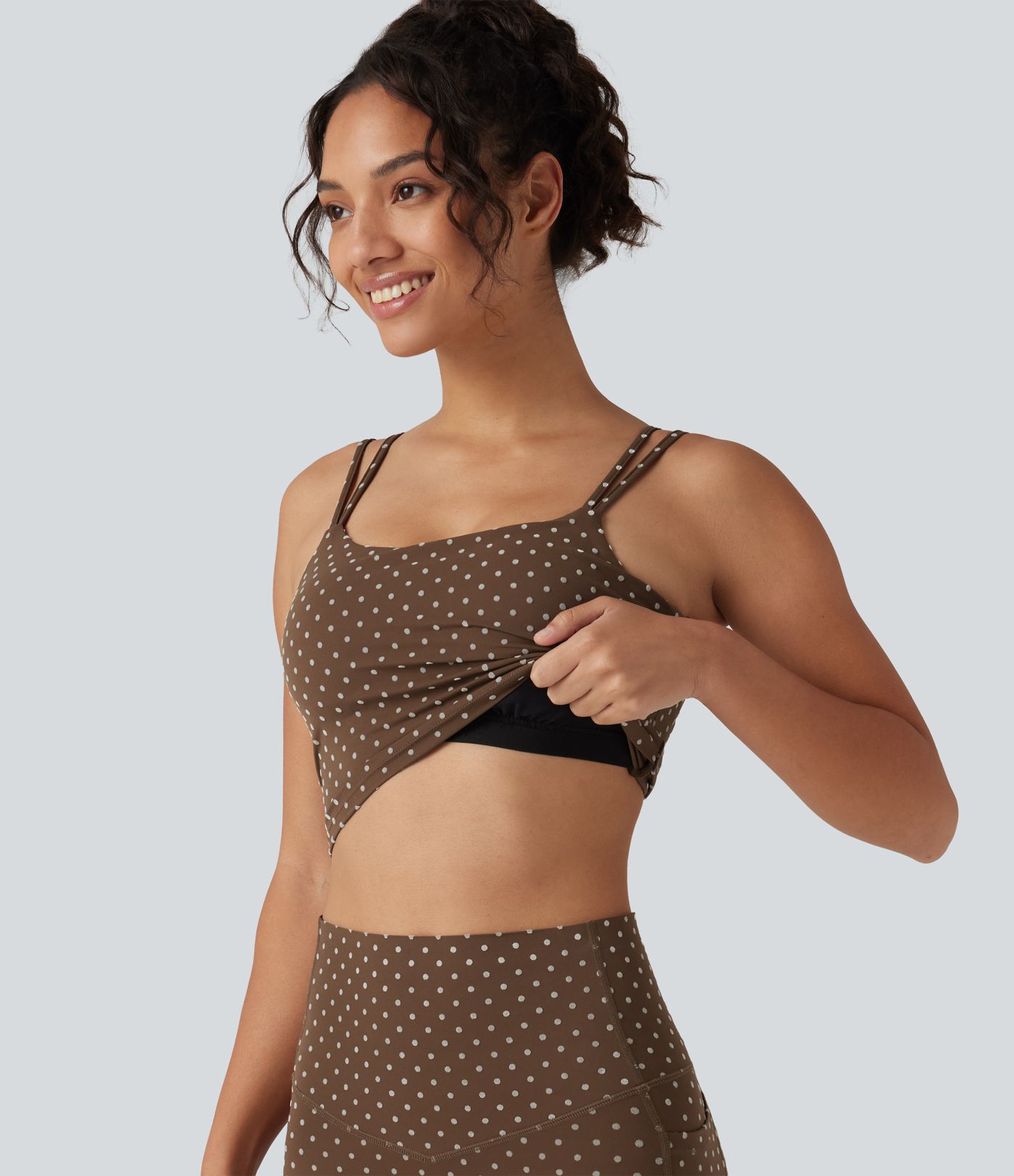 Brassière de yoga Halara UltraSculpt™ floquée à pois, dos nu, maintien léger et coussinets amovibles
