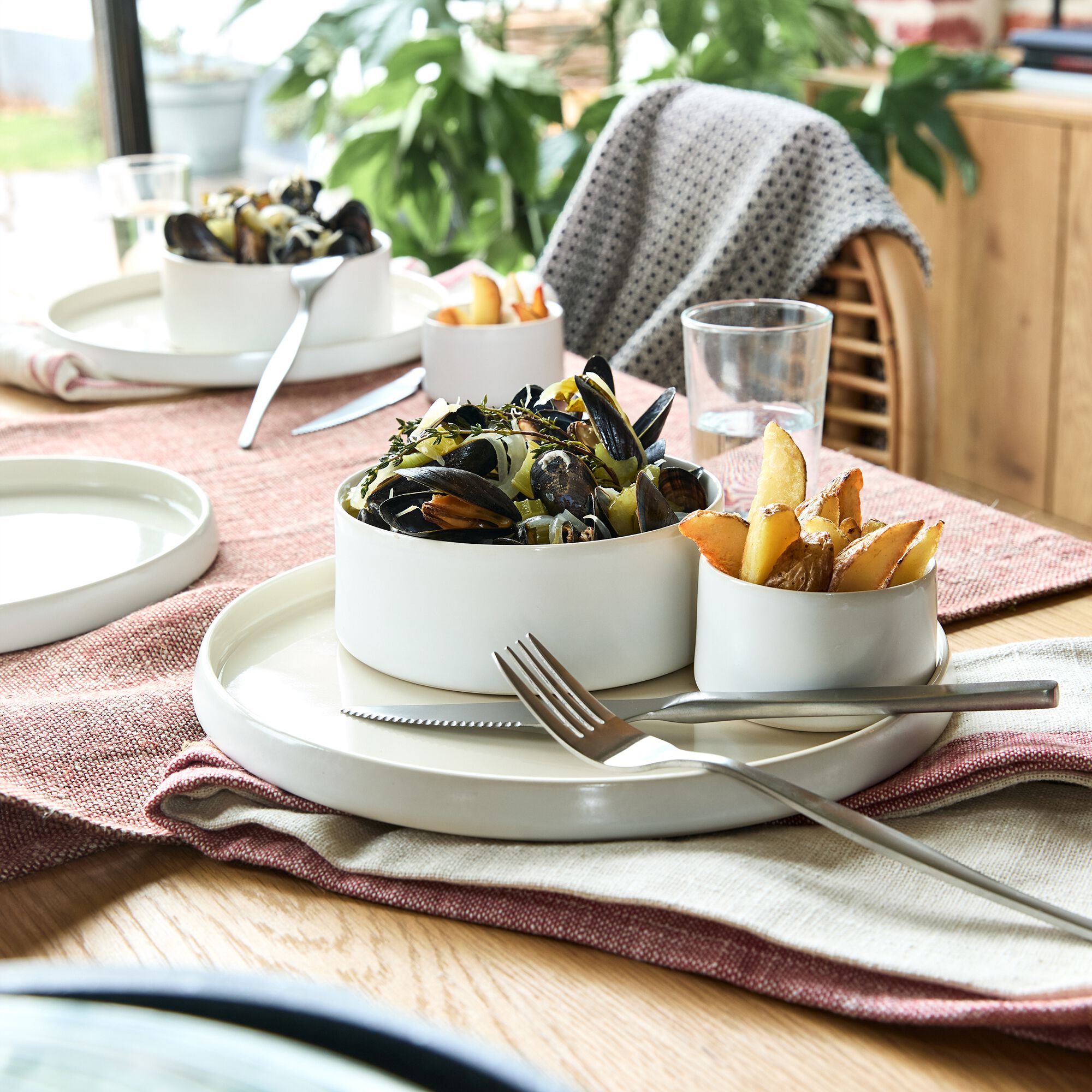 DIOGO - Service de vaisselle en grès - blanc