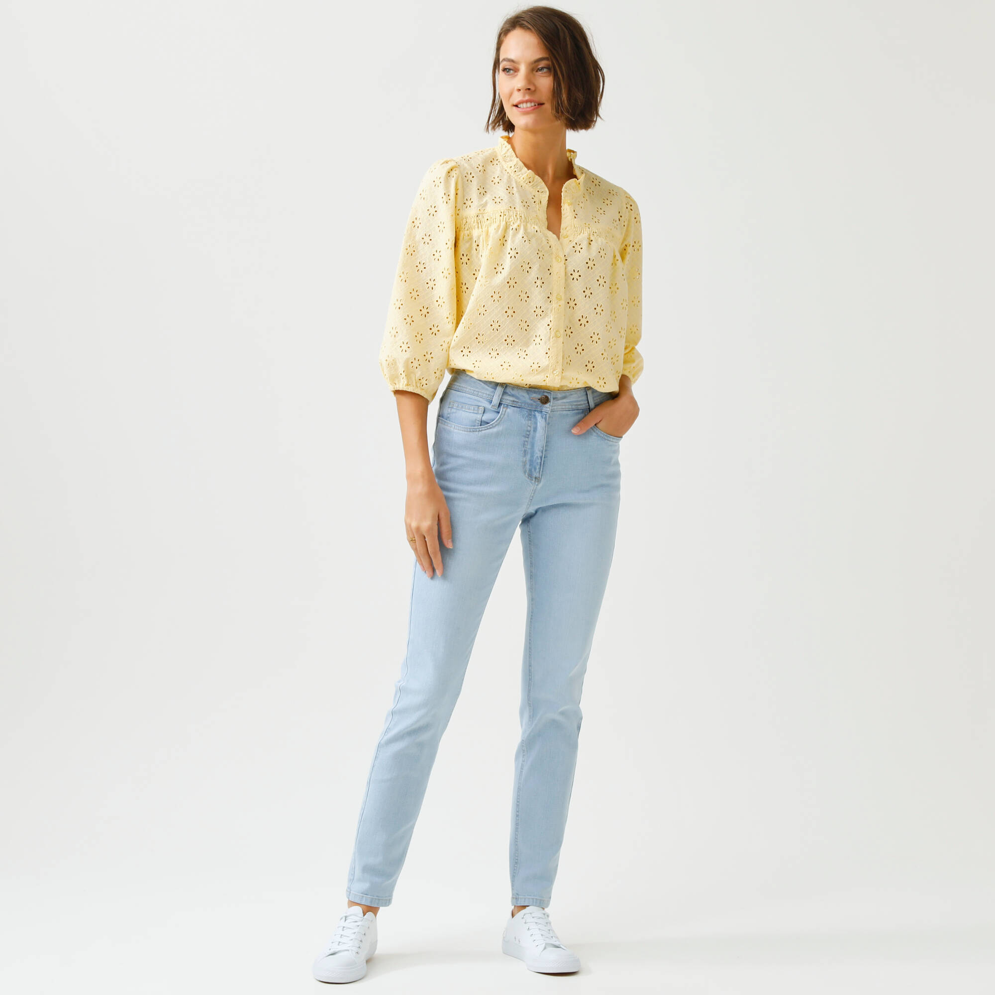 Jean slim, taille haute, petite stature