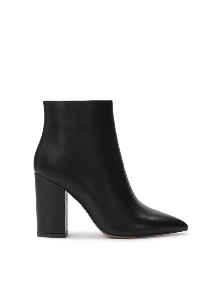 Stiletto leather boots with matching upper