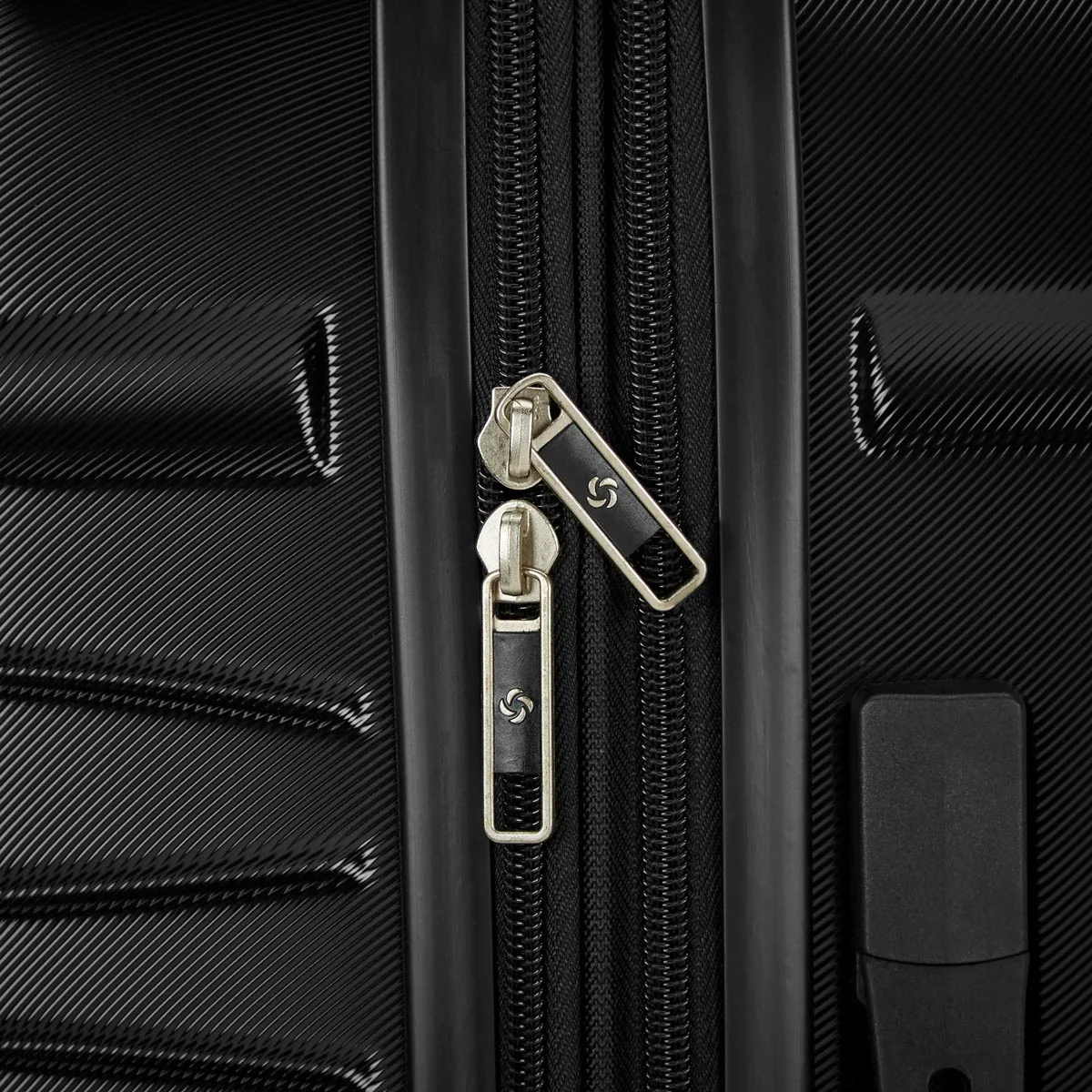 Samsonite Evolve SE 3 Piece Expandable Spinner Set(Matte Burgundy)