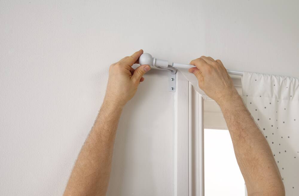 For Living Smart Rods Adjustable Easy Install Steel Café Curtain Rod, Assorted Colours, Assorted Sizes, 5/8 diameter