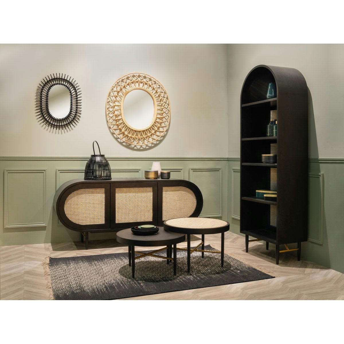 EXALT - Table basse en chêne et métal noir et doré D 60 cm