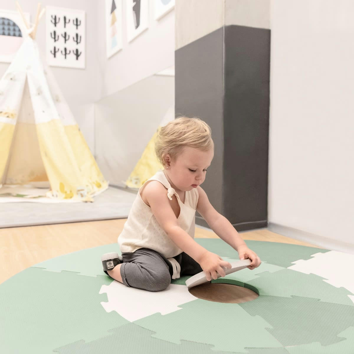 - Tapis mousse puzzle pour enfants vert 120x120