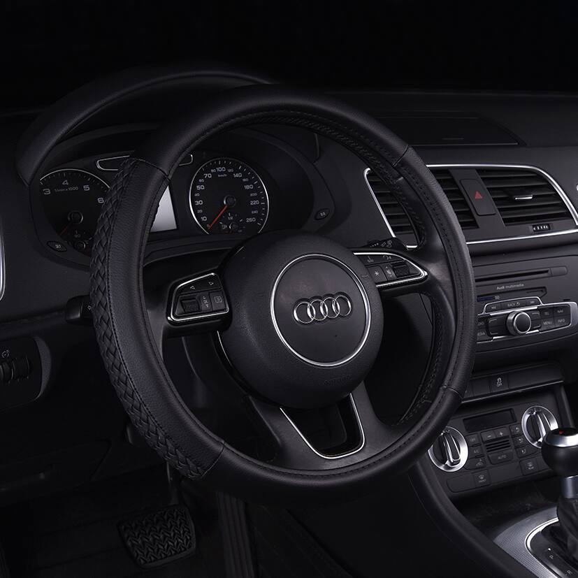 AutoTrends Faux Leather Woven Steering Wheel Cover, Black