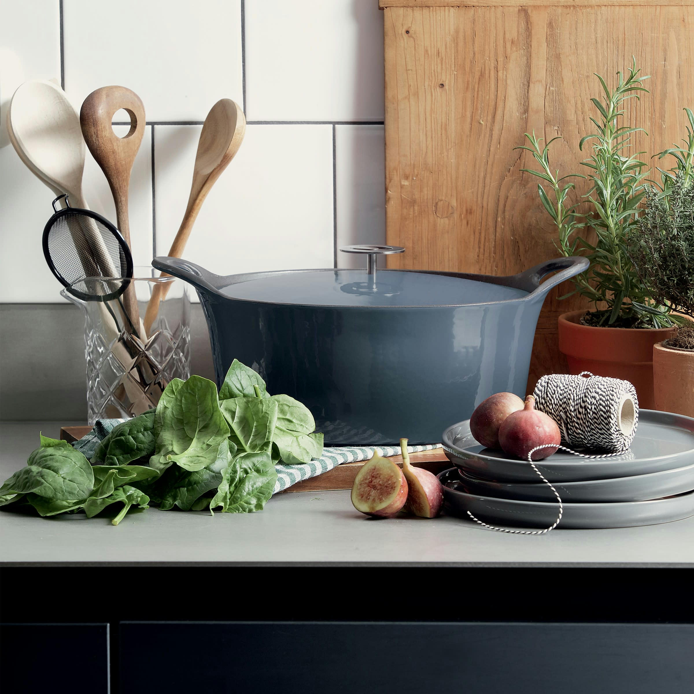 VOLCAN - Cocotte ovale bleue 29cm