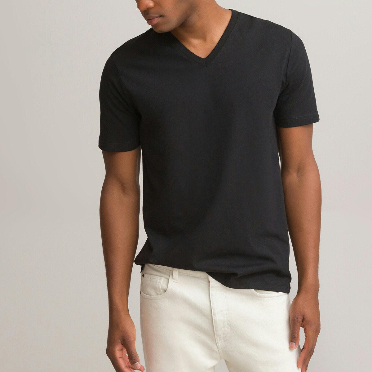 T-shirt col V manches courtes