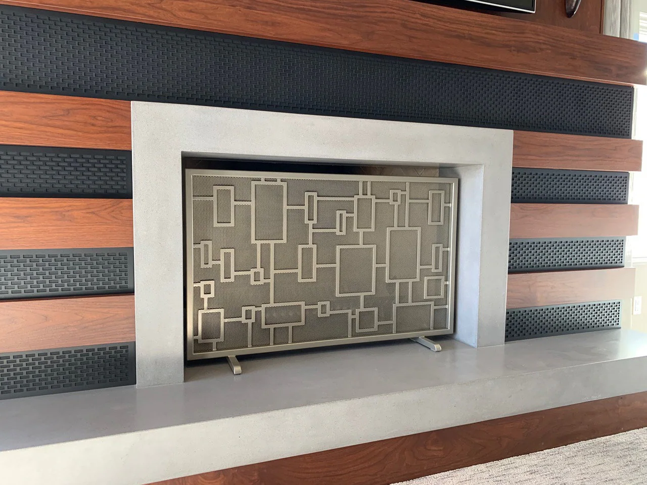 Fireplace Screen (Squares) - Customizable