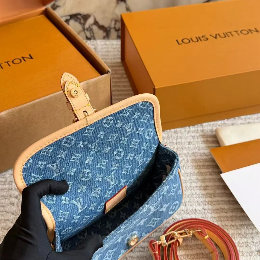 Louis Vuitton Nano Diane  (7A regular version)