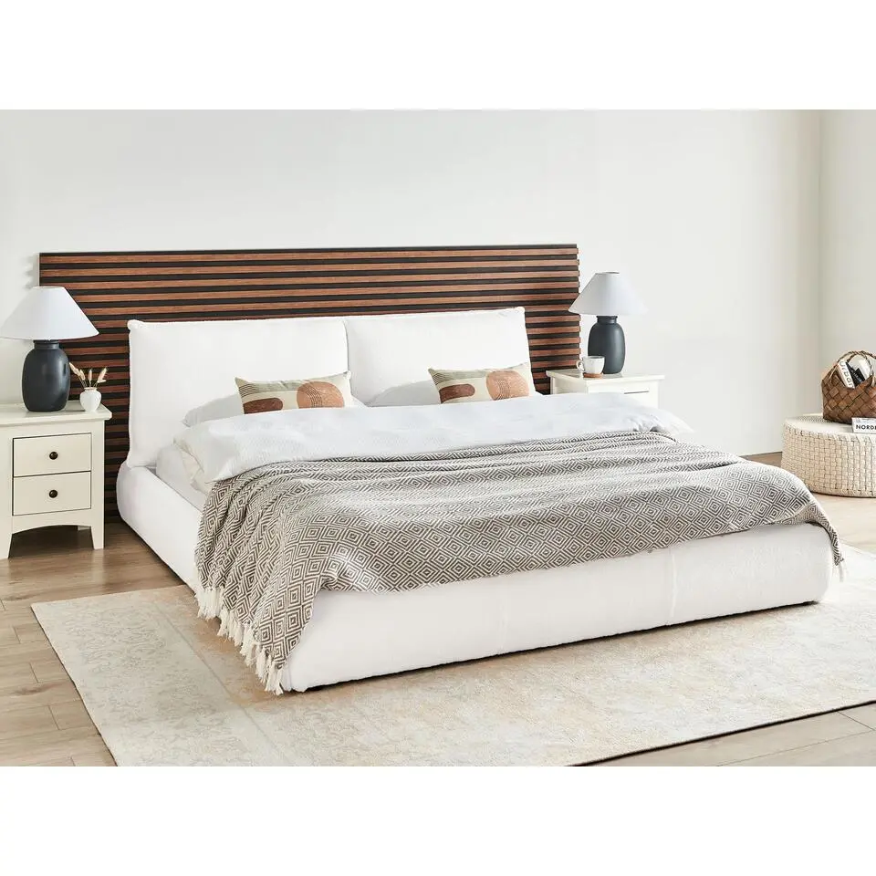 VINAY - Tweepersoonsbed - Wit - 180 x 200 cm - Boucl&eacute;