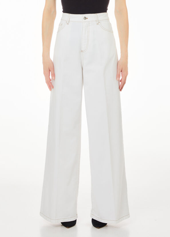 Pantaloni flare