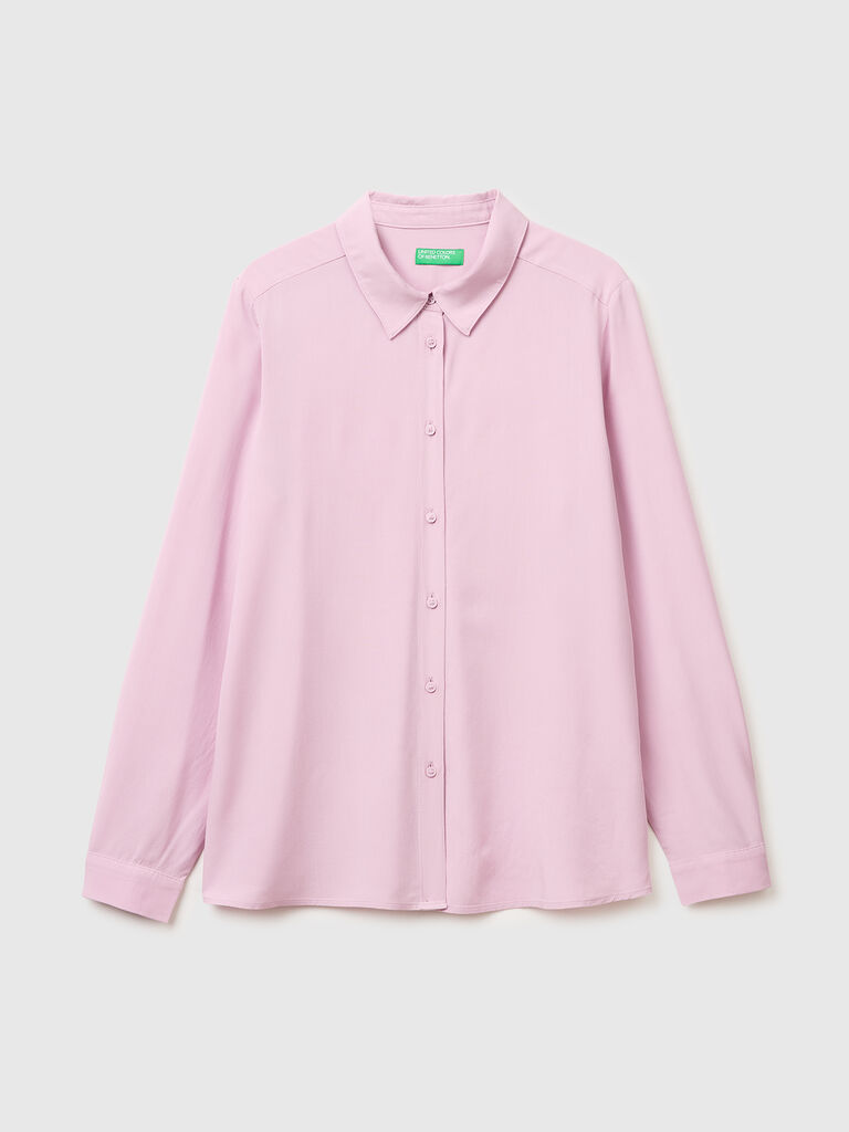 Regular fit flowy shirt