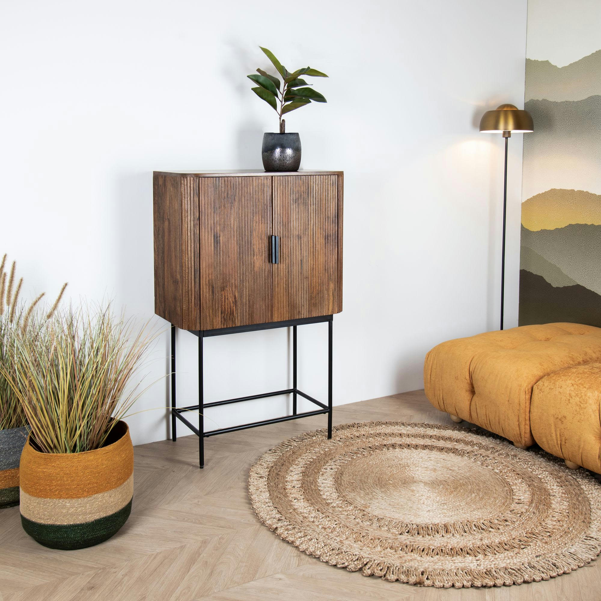 IQUITOS - Buffet 2 portes en bois de manguier et pieds en métal noir