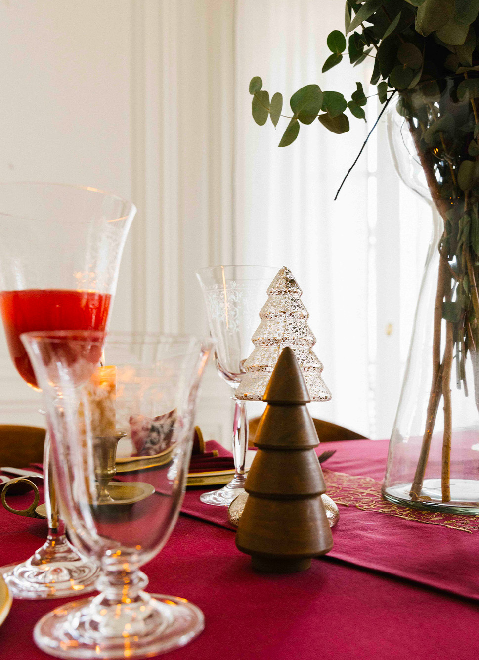 PETIT SAPIN DÉCORATIF EN BOISBRUN