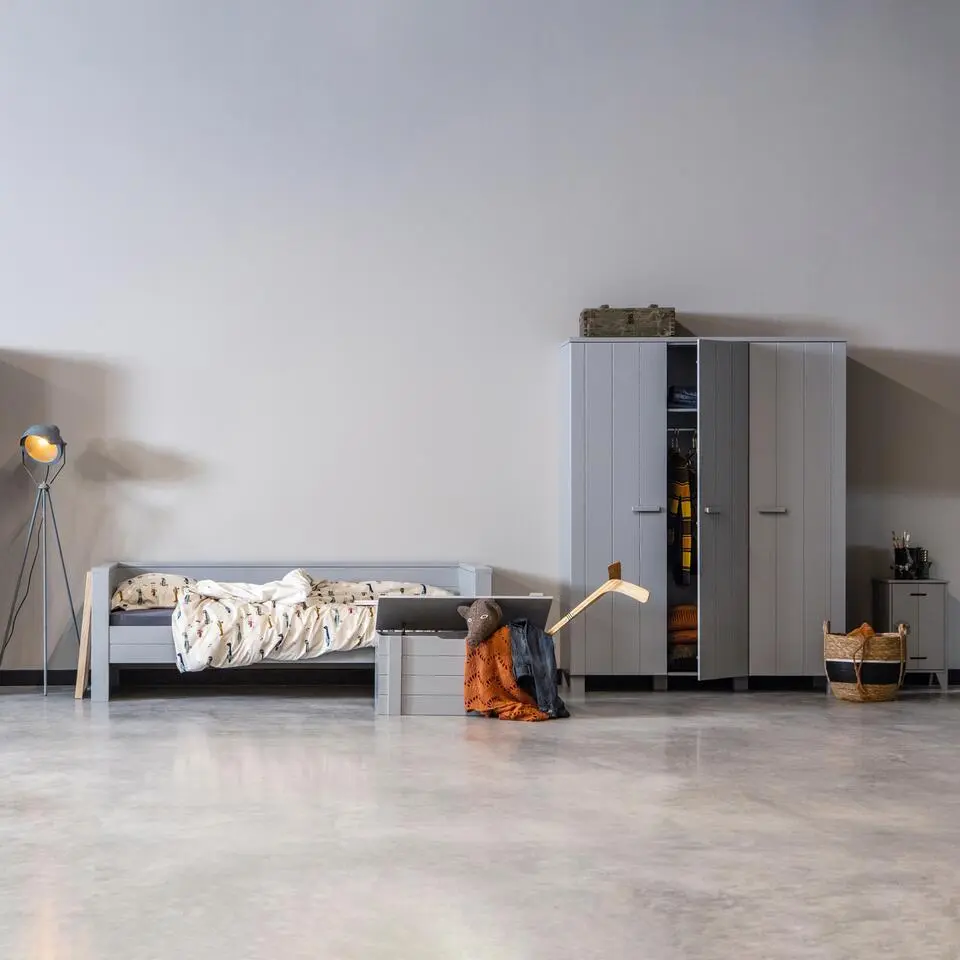 WOOOD Dennis Kast Met Laden - Grenen - Betongrijs - 202x111x55