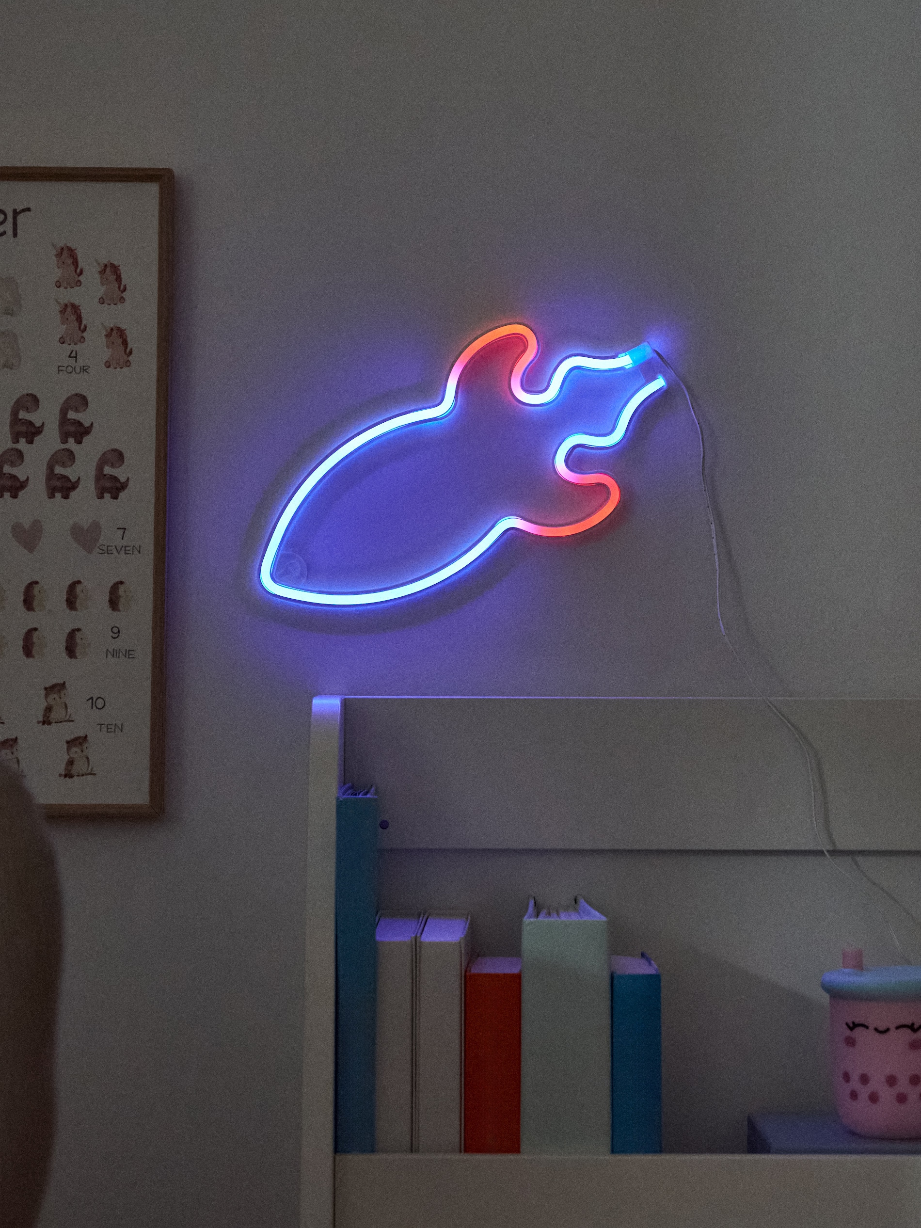 Lampka LED w kształcie rakiety