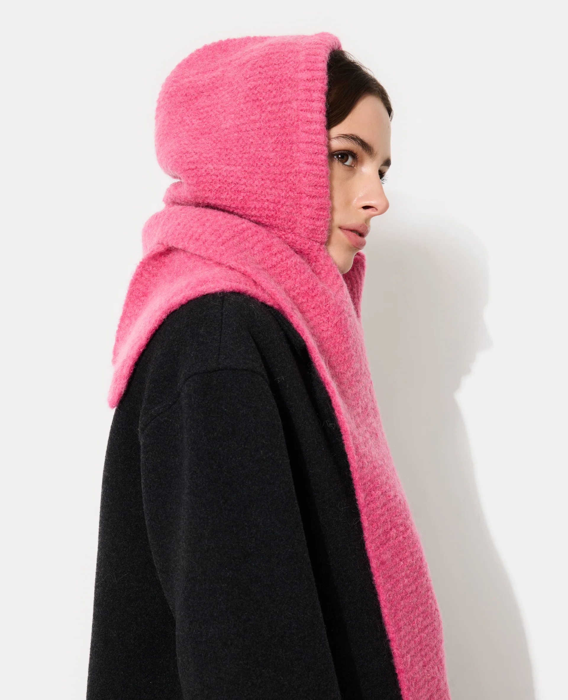 Cagoule avec écharpe contenant mohair et laine