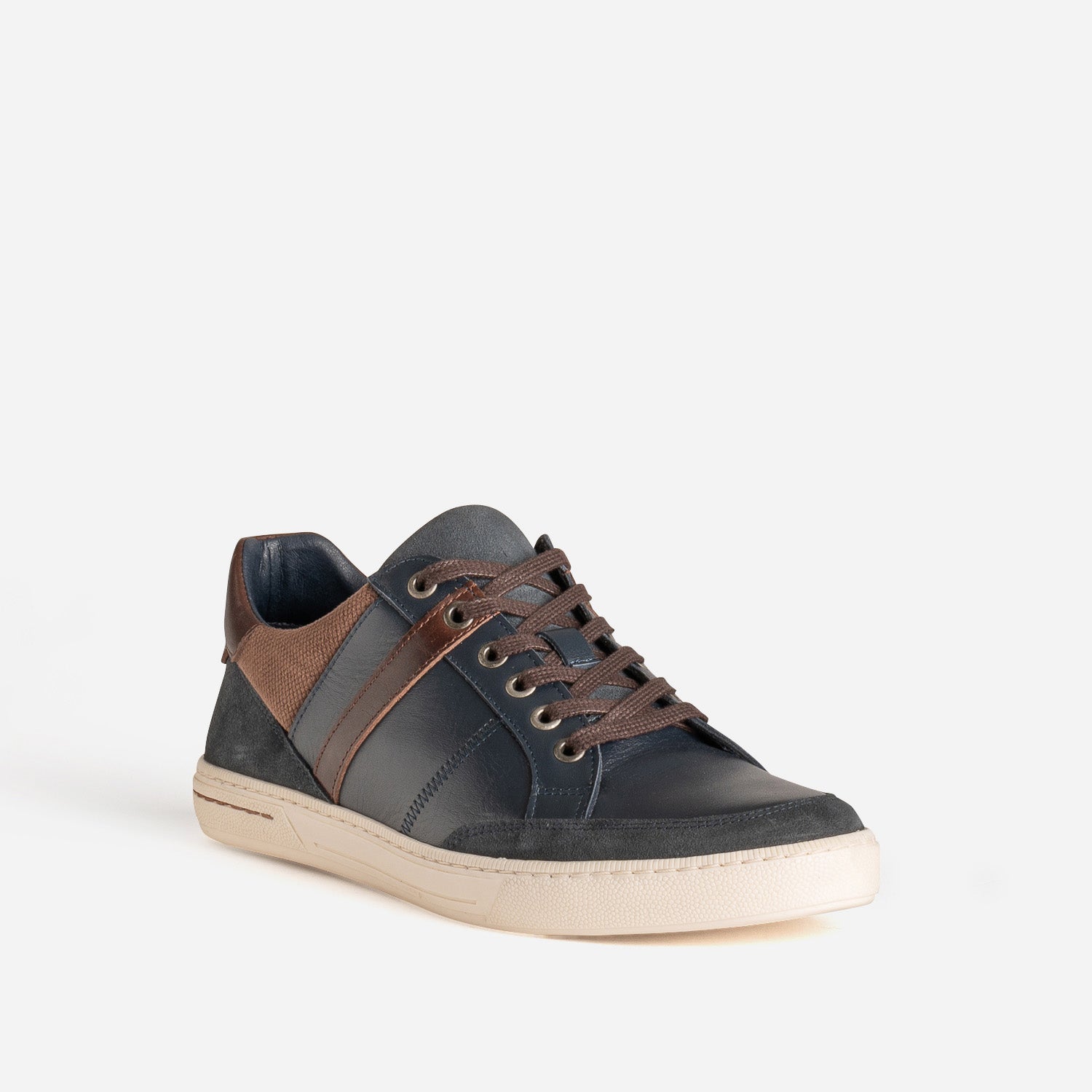 Tennis bleu marine en cuir