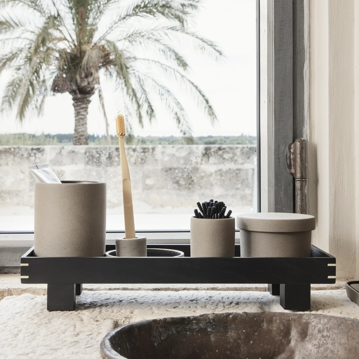 Ferm Living - Bon Accessoires Zahnbürstenhalter, beige / schwarz