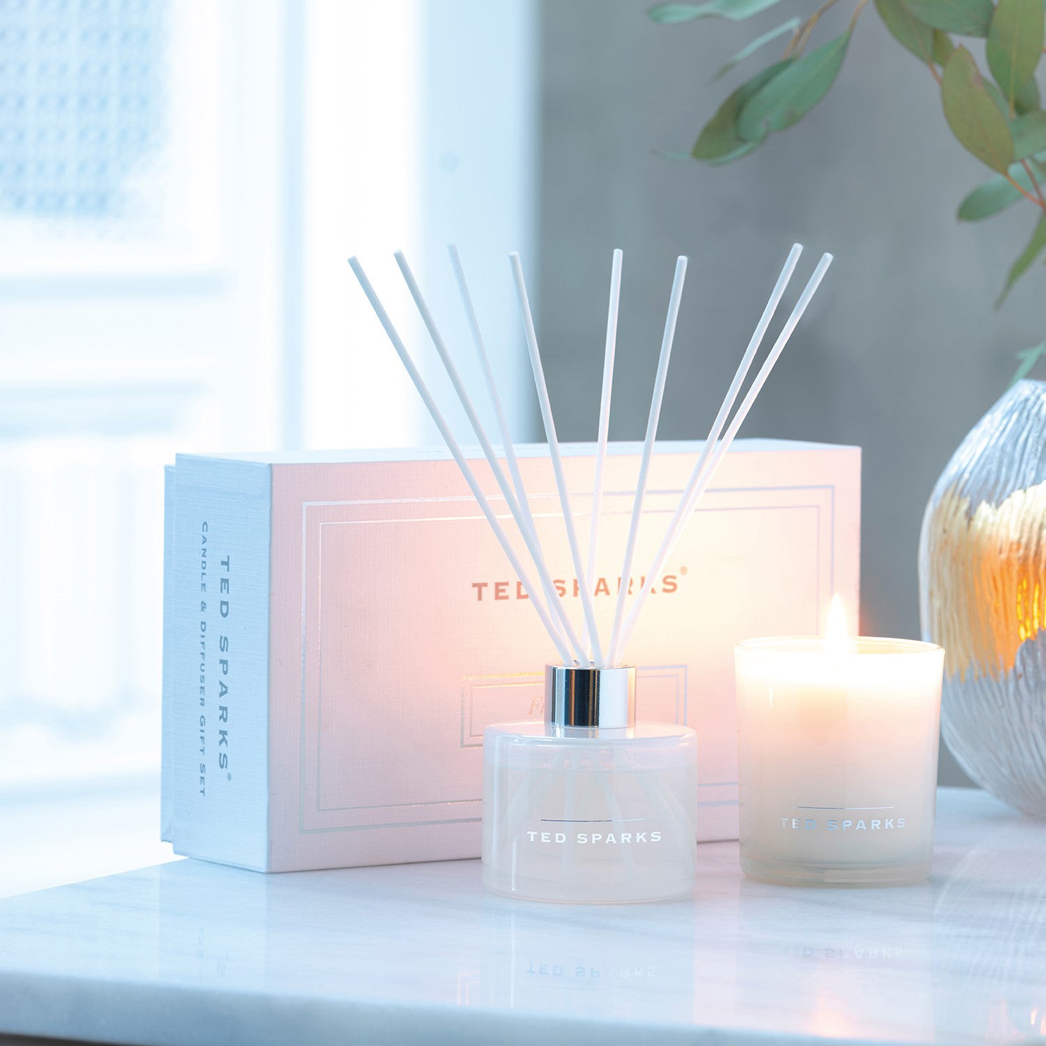 Ted Sparks Kaars & Geurstokjes Gift Set M - Fresh Linen