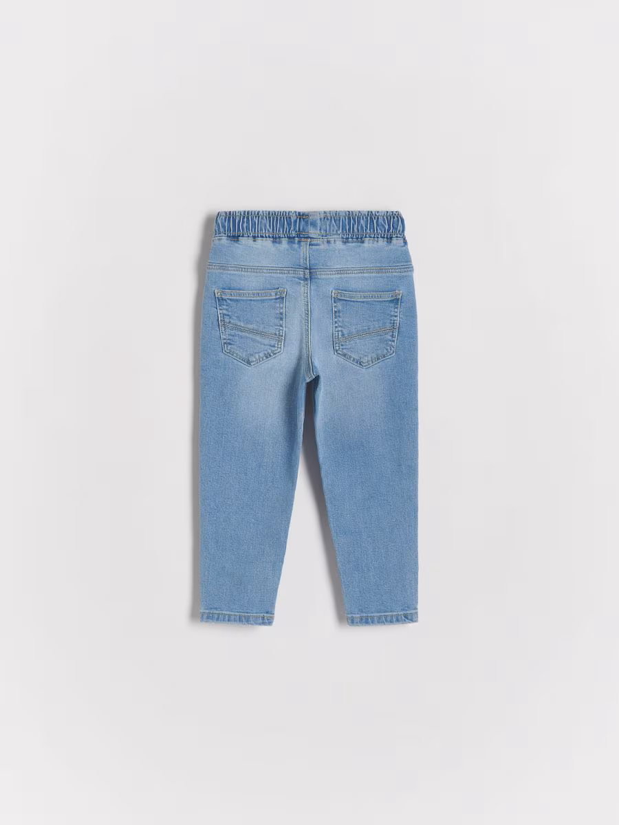 Carrot Jeans