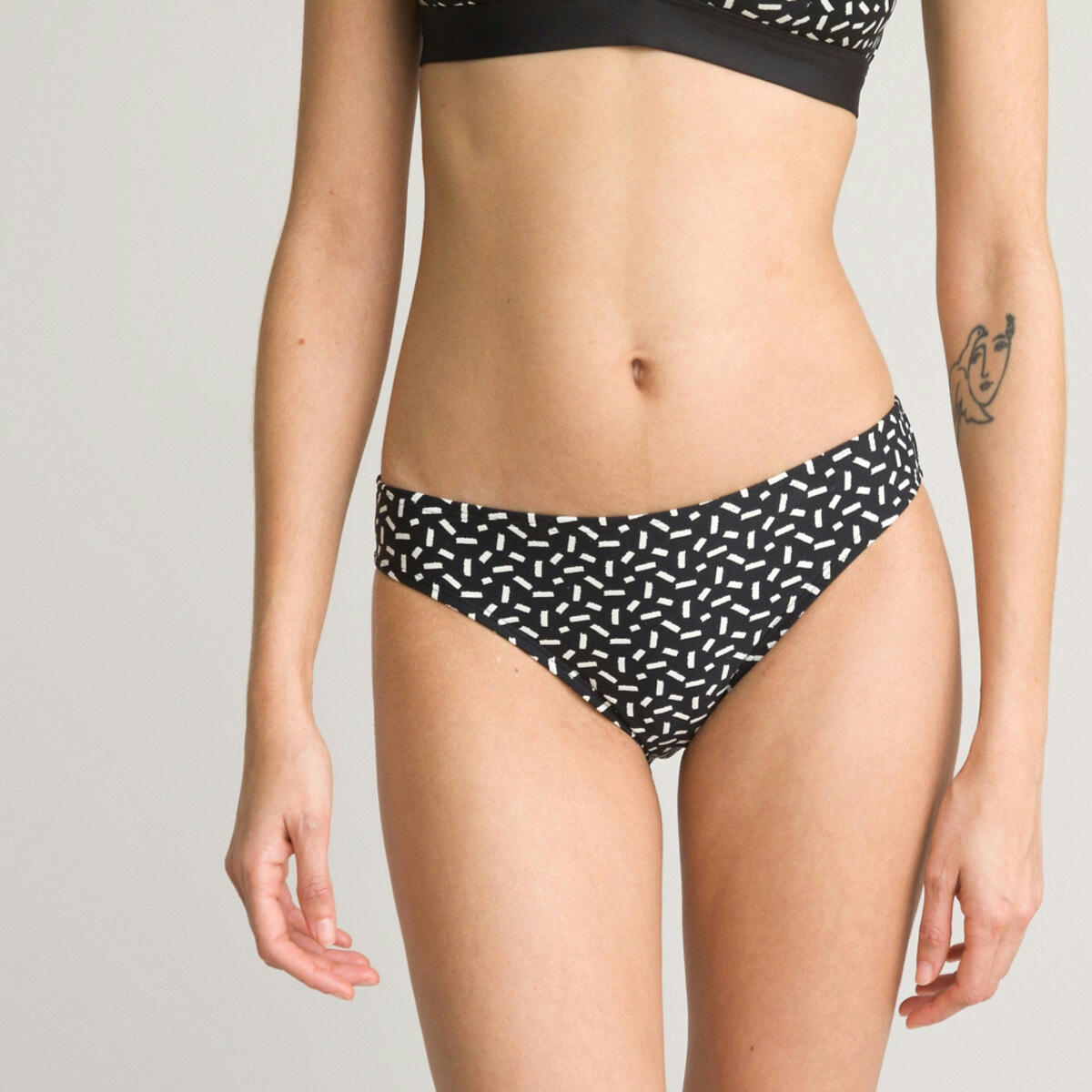 Bas de maillot de bain culotte, motif graphique